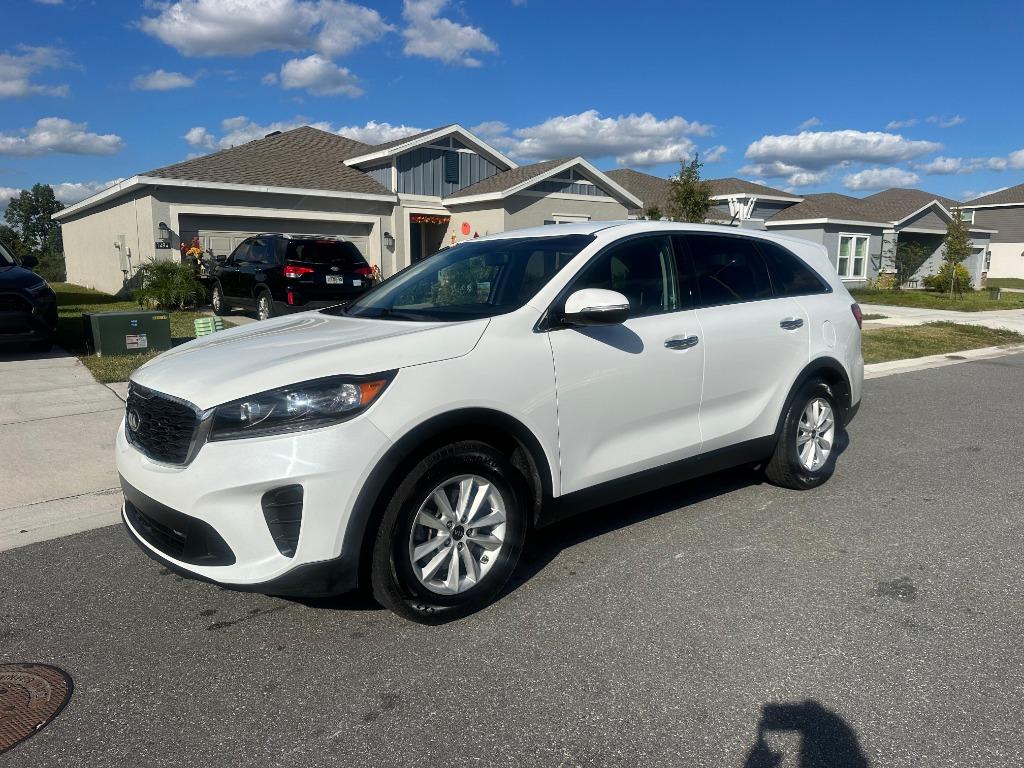 2019 Kia Sorento LX's photo